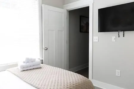 The Belmont House - Cozy & Close To Everything Nashville
