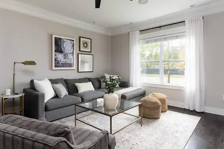 Holiday home The Belmont House - Cozy & Close To Everything Nashville