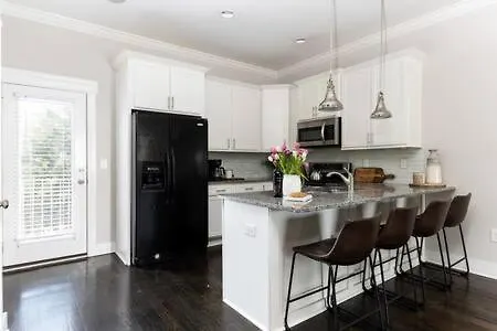 Holiday home The Belmont House - Cozy & Close To Everything Nashville