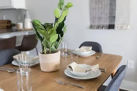 The Belmont House - Cozy & Close To Everything Nashville